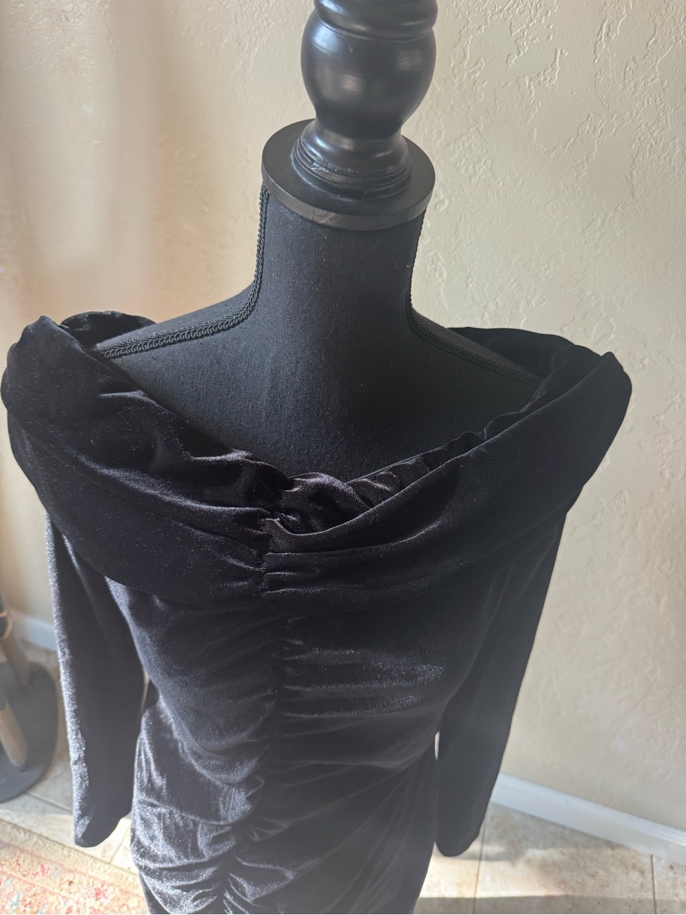 Black Velvet Off-Shoulder Ruched Women's Dress